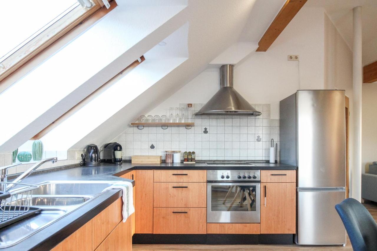 Apartment Njoy! Sonnig & Zentral - Queensize - Kaffee - Netflix - Balkon - Perfekt Fuer Business & Paare Neckarsulm
