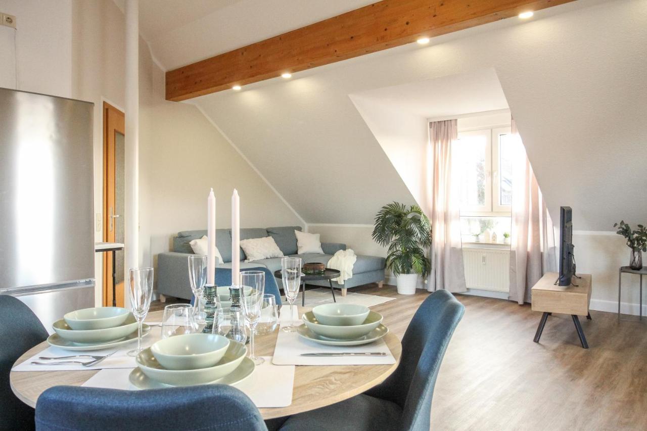 Njoy! Sonnig & Zentral - Queensize - Kaffee - Netflix - Balkon - Perfekt Fuer Business & Paare * Neckarsulm