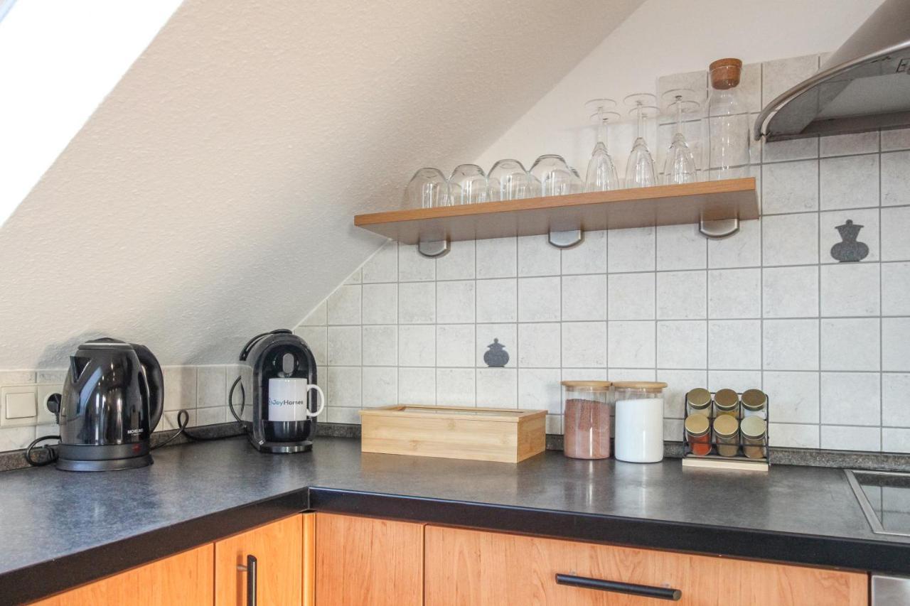 Njoy! Sonnig & Zentral - Queensize - Kaffee - Netflix - Balkon - Perfekt Fuer Business & Paare Apartment Neckarsulm
