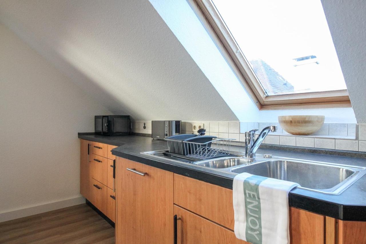 Apartment Njoy! Sonnig & Zentral - Queensize - Kaffee - Netflix - Balkon - Perfekt Fuer Business & Paare Neckarsulm