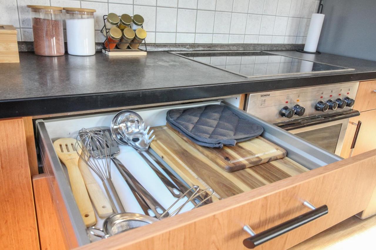 Apartment Njoy! Sonnig & Zentral - Queensize - Kaffee - Netflix - Balkon - Perfekt Fuer Business & Paare